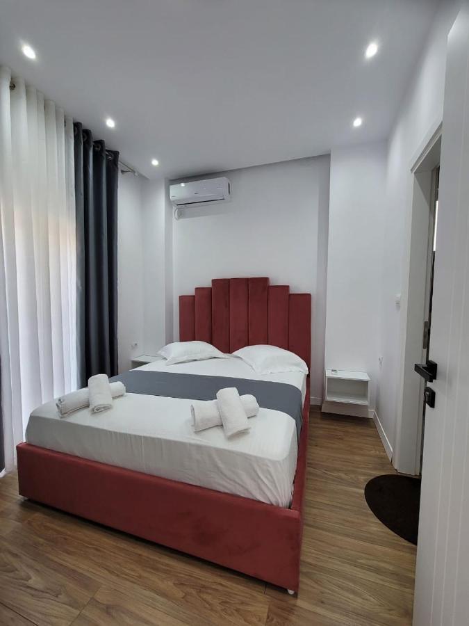 Luxury Room'S By Lika Sarande Exterior photo
