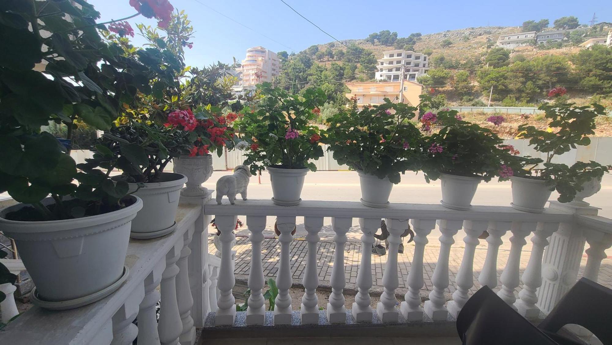 Luxury Room'S By Lika Sarande Exterior photo